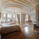 Illustration for article titled Enjoy The Luxury Of An Expensive Hotel At Affordable Prices